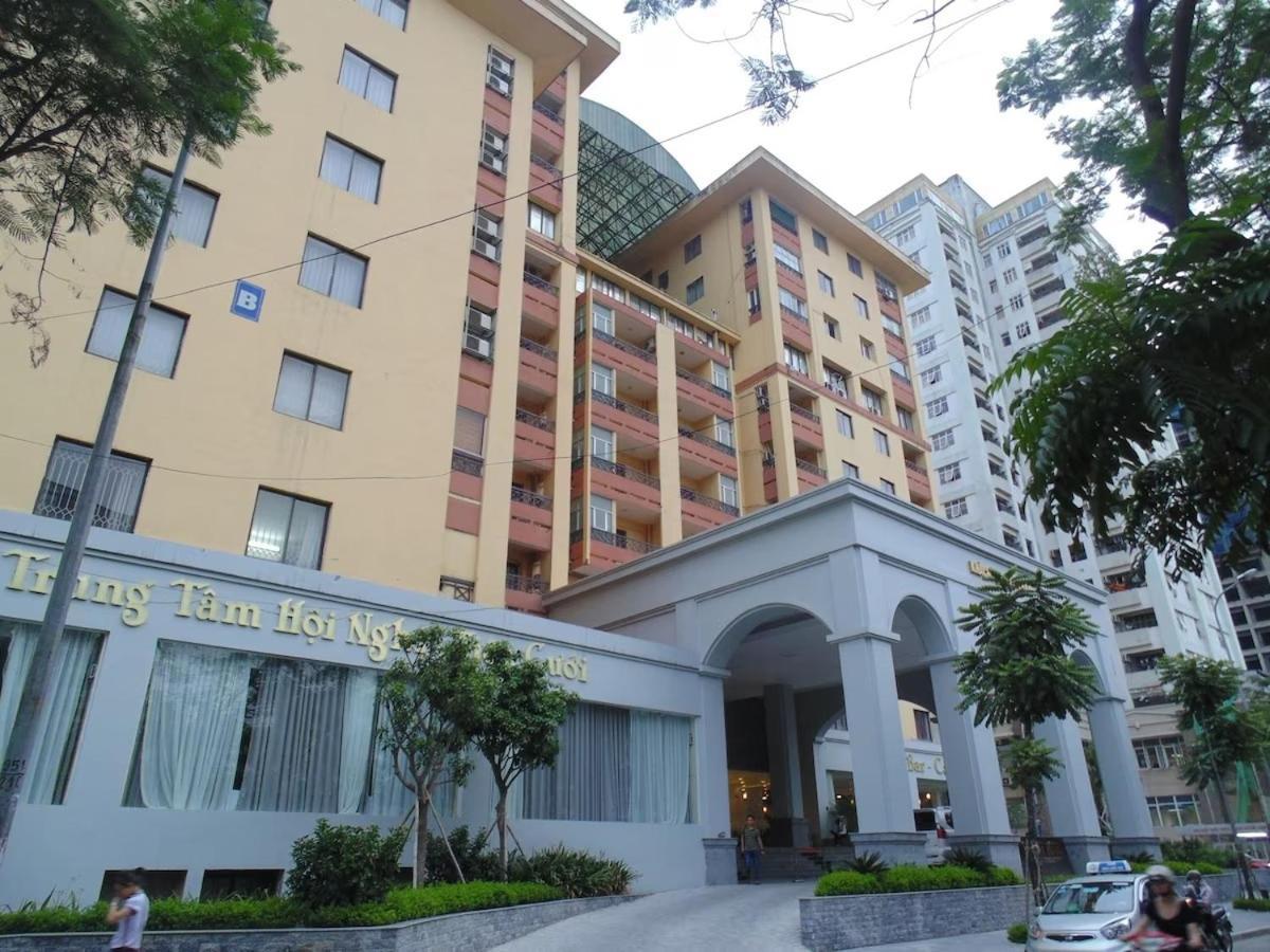Sport Hn - By Bay Luxury * Hà Nội